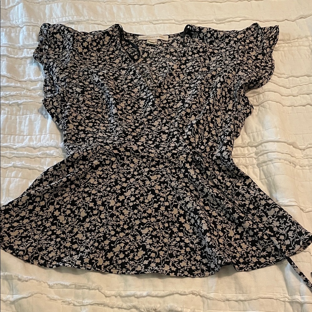 Floral Black and White Women's Top